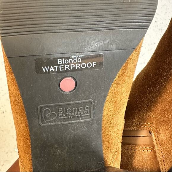 Blondo Waterproof Tan Suede Ankle Boots Booties 2.5” Heel Side Size 9 - Picture 8 of 11